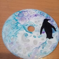 animal totem sur cd o² vous propose une peinture sur cd